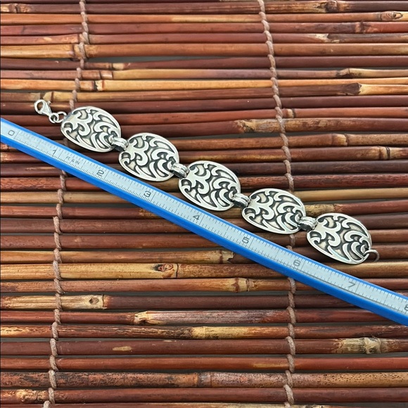Silpada Sterling Silver Intricate Disc Bracelet Retired - Picture 4 of 5